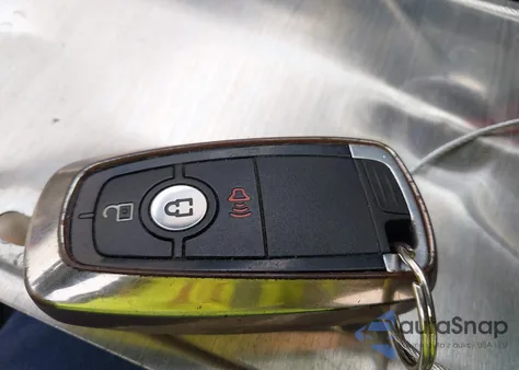 2018 Ford Ecosport Titanium из США, поврежденный, VIN MAJ6P1WL6JC194939